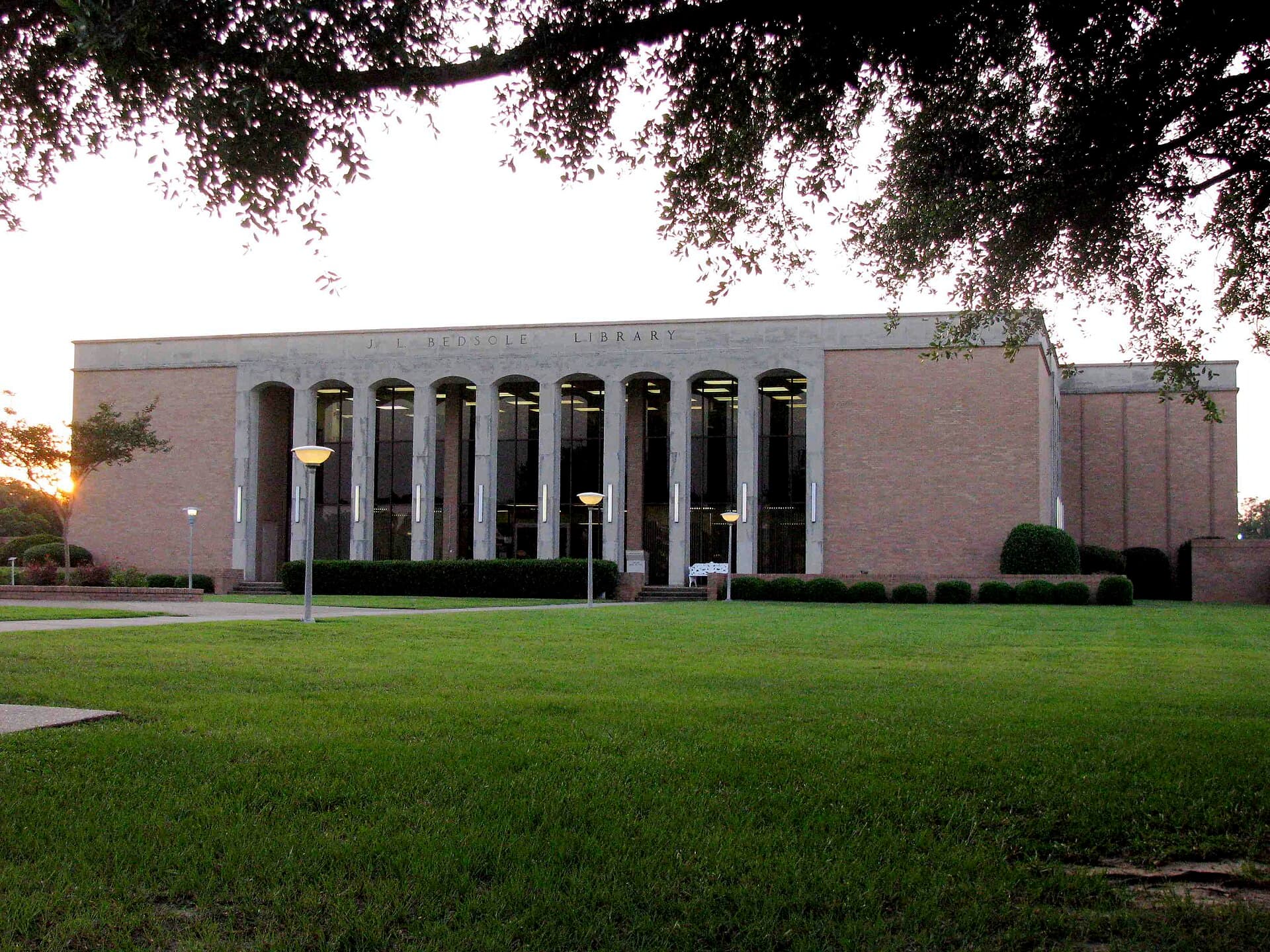 University of Mobile campus